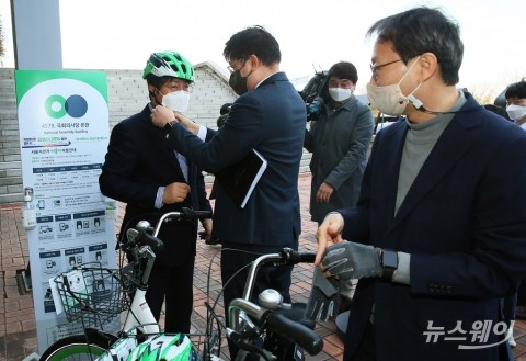 신한은행, 서울시와 손잡고 ‘따릉이+’ 페이지 신설