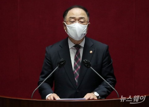 홍남기 “공공매입 참여 토지주·사업시행자 세제 불이익 해소”