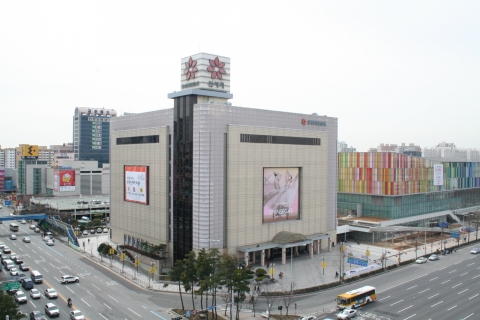 광주신세계, 봄 정기세일 돌입