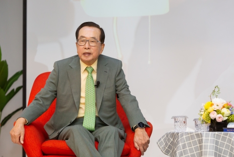김재철 동원그룹 명예회장 “AI는 속도전···최고보다 최초 도전해달라”