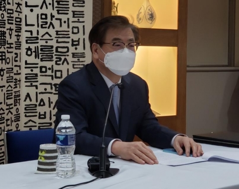 서훈 “한미일, 북미협상 조기재개 노력 계속돼야 한다 동의”