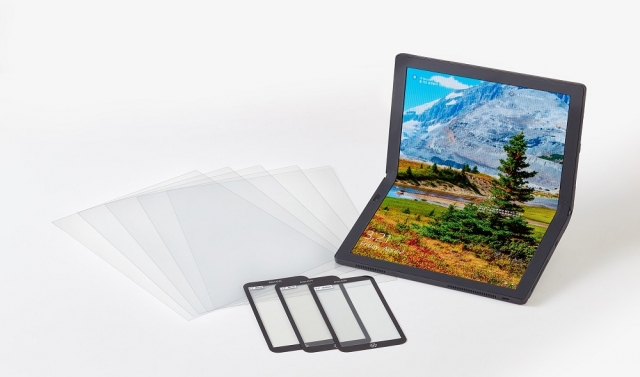 코오롱인더, 세계 최초 레노아 폴더블노트북에 ‘투명 PI필름’ 적용