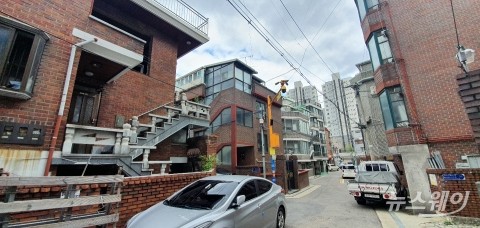 공공개발vs지주택···둘로 쪼개진 신길16