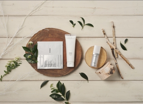 옵스킨, 가정의 달 맞아 한부모가정에 화장품 기부