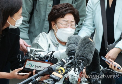 위안부 피해자들 日상대 2차소송 ‘각하’···국가면제 인정