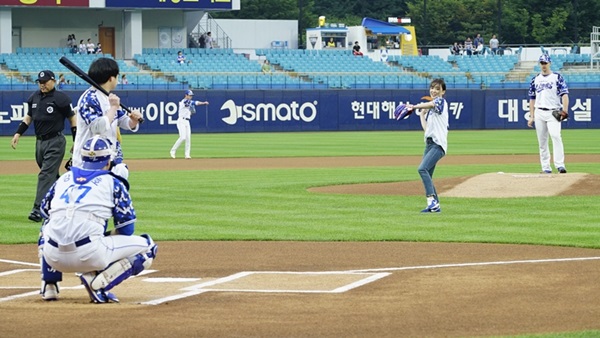 故 이건희 회장, 대구시에 삼성라이온즈 주식 기부채납 기사의 사진