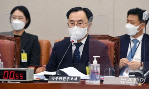 문승욱 산업장관 취임···“기업에 비전 제시하겠다”