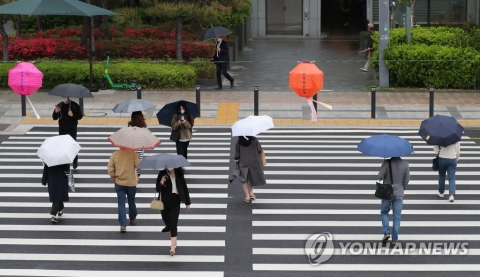 전국 흐리고 '봄비' 이어져···미세먼지 '좋음'