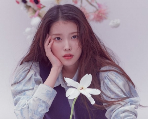 아이유, 20대 마지막 생일 맞아 소회계층에 5억원 기부