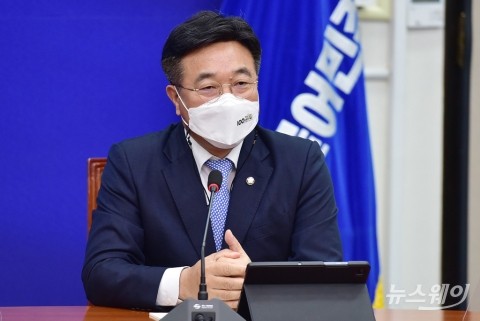 윤호중 “LTV·DTI, 시장 영향 큰 만큼 세심하게 검토”