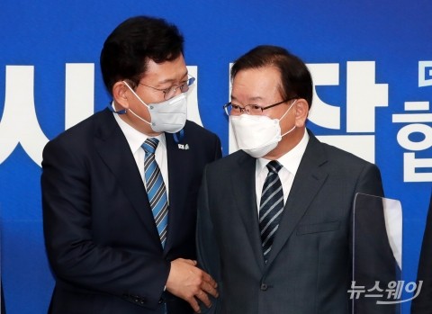 당정 사이 무게추 정부에 있나···손실보상·대체공휴일 등 정부 눈치