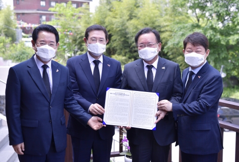 “달빛내륙철도‧군공항 이전, 적극 나서달라”