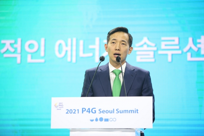 김동관 한화솔루션 사장이 31일 2021 P4G 서울 정상회의 에너지세션 기조연설에 나섰다. 사진=한화솔루션 제공