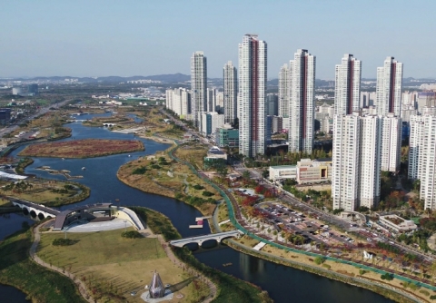 인천경제청, IFEZ 청라호수공원 수목 생육환경 개선 착수
