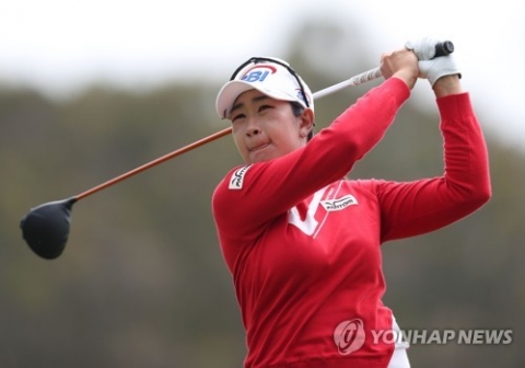 김아림, LPGA 투어 2승 기회 잡았다···셋째날 공동 4위