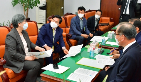 유두석 장성군수, 국립심뇌혈관센터 설립 신속 추진 건의