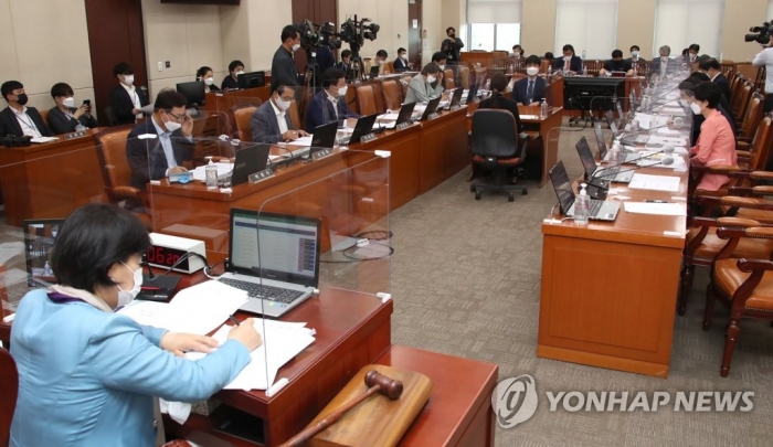 정부, ‘대체공휴일 확대법’에 일단 제동···오늘 재논의. 사진=연합뉴스