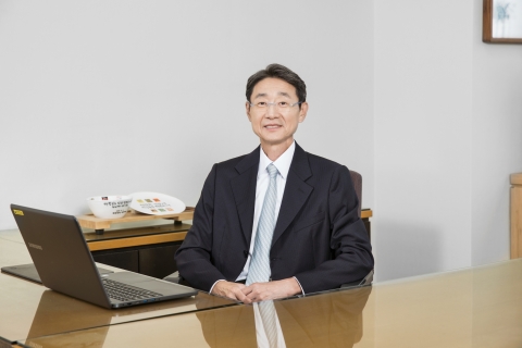 신동원 농심그룹 회장 취임···‘뉴 농심’ 닻 올려