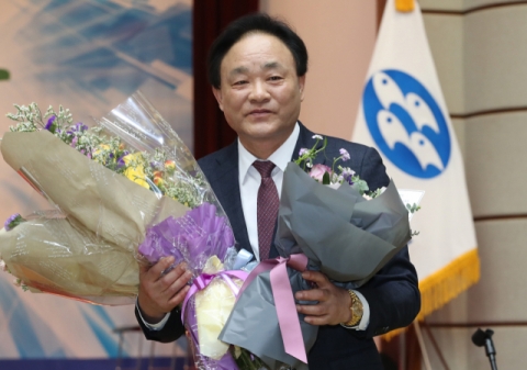 “수협중앙회 임준택 회장 퇴진하라”···홍진근 대표이사 연임에 노조 반발