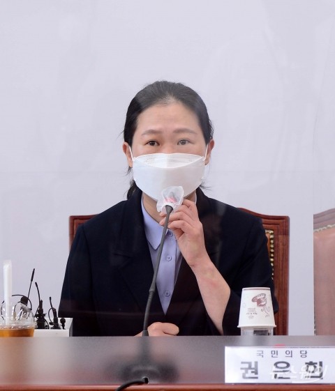 권은희 &quot;기득권 양당 회귀 합당 수용 어렵다···당에 제명 요청&quot;