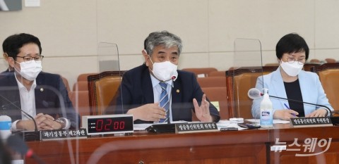 마지막 관문 앞둔 ‘구글갑질 방지법’···세계 첫 법안 임박