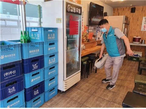 마사회 강동지사, 인근 상가 방역 및 환경정화 봉사활동 실시