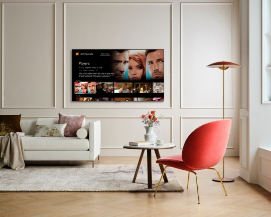 LG전자가 웹 운영체제(webOS) TV에 기본 탑재된 무료 콘텐츠 플랫폼 ‘LG 채널’ 서비스를 확대한다. 사진=LG전자