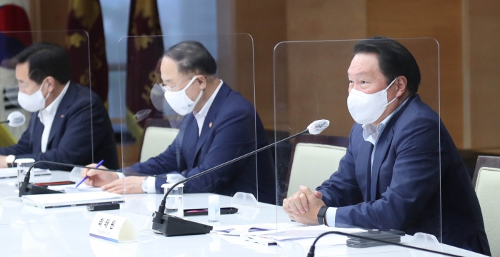 최태원 대한상의 회장이 11일 간담회에서 모두발언을 하고 있다. 사진=대한상의 제공