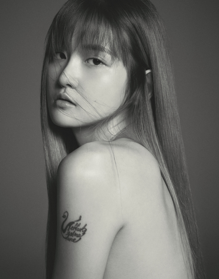 한국의 데본 아오키 ‘스완’···모델로 살아가는 법 기사의 사진