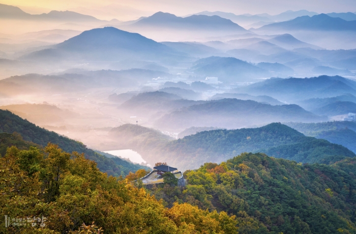 한국관광공사의 올 가을 비대면관광지 25선에 선정된 담양금성산성