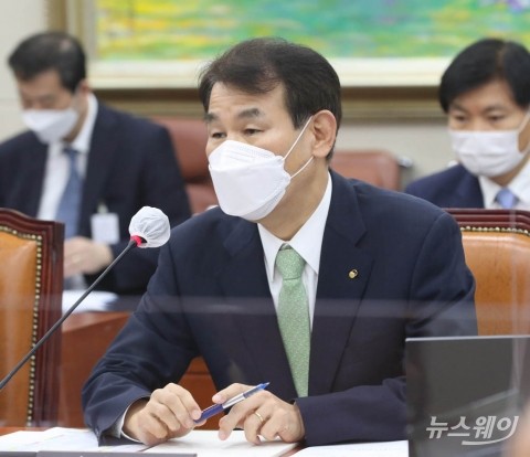 정은보 금감원장 “채용비리 연루자에 구상권 조치 검토”