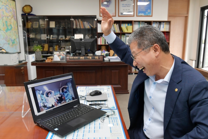 스마트경로당 시범사업 화상전화