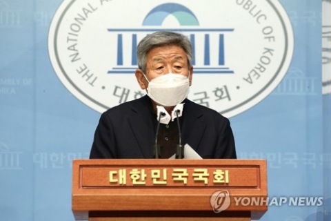 유인태 &quot;청와대 들어간다고 제왕적 대통령 되나···납득 안 돼&quot;