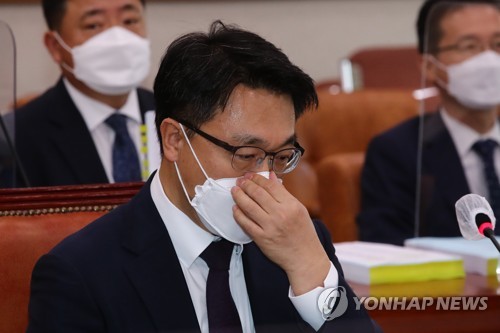 김진욱 공수처장 “고발 사주 의혹 관계인들, 출석해 떳떳하게 밝혀라”
