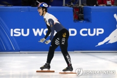 황대헌, 쇼트트랙 월드컵 1000m 우승···김지유 은메달