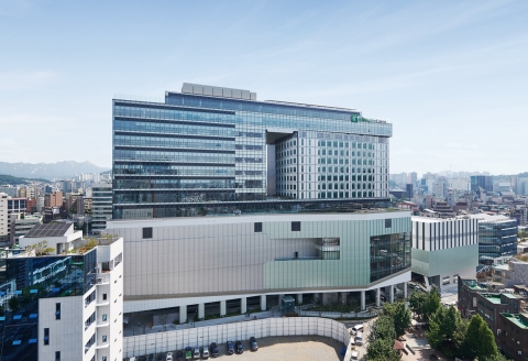 애경산업 인수전 '불꽃'···국내외 투자자 몰리는 이유