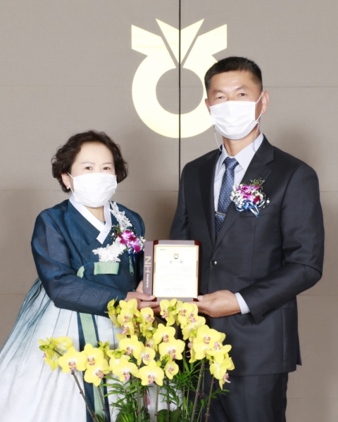 전남농협, 11월 ‘이달의 새농민상’ 조병곤·박연숙 부부 선정