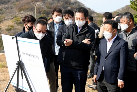 박남춘 인천시장, 굴업도 주요사업 현장점검···서포리 어촌뉴딜 300사업도 챙겨