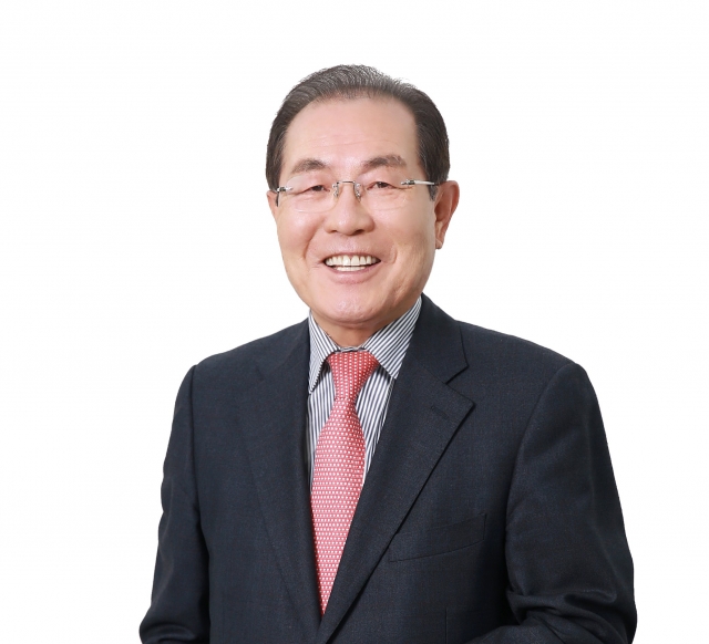 한국콜마 '남매 갈등' 중재나선 윤동한...子vs父女 번지나