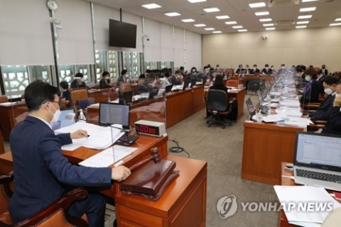 아동수당 지급대상 만 8세로 확대···영아수당도 지급