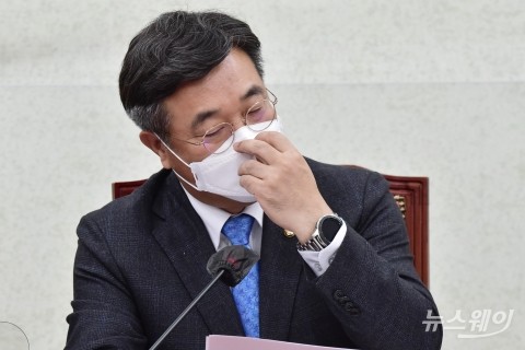 윤호중 “양도세 중과유예 당내 찬반 엇갈려···효과 없다 의견 있어”