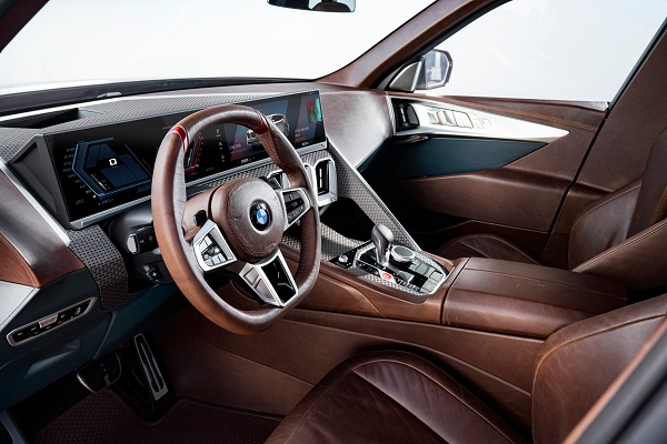 ‘750마력’ BMW ‘콘셉트 XM’ 세계 최초 공개···내년 출시 기사의 사진