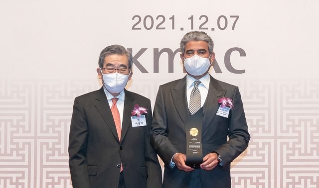 알 카타니 에쓰오일 대표, ‘한국의 경영대상’ CEO상 수상