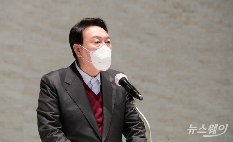 윤석열, 노재승 ‘과거 발언’ 논란에 “선대위서 검토 중”