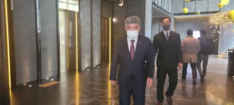 정원주 중흥 부회장 “대우건설 부채율 100% 전 배당 안 받겠다”