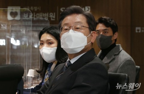 이재명 “이제 때가 됐다···타투업 합법화하겠다”