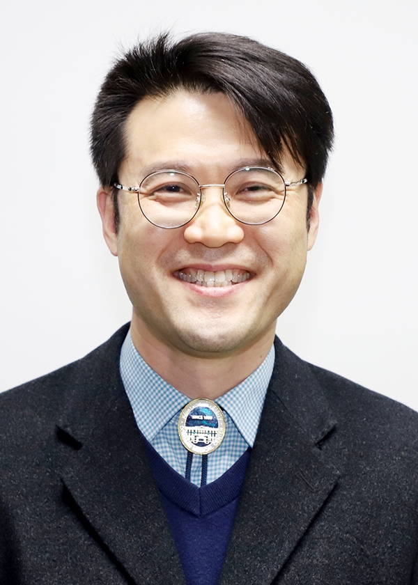 계명대 동산병원 신승철 전산운영팀장, 보건복지부장관 표창 수상 기사의 사진