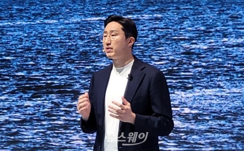‘퓨처 빌더’ 외친 정기선號, 자율운항선박 표준화 이끈다