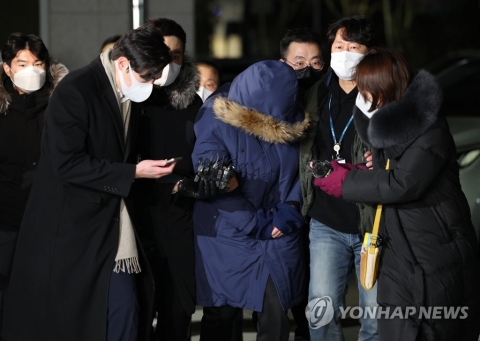 오스템 직원, 부동산 차명매입 정황···‘윗선관여’ 주장도