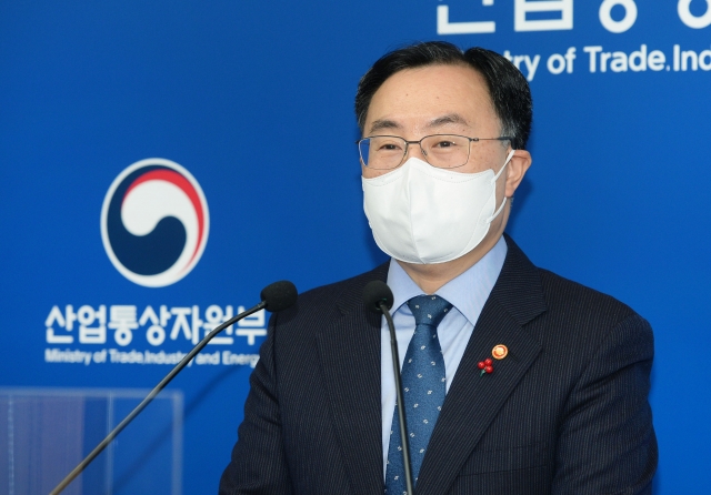 문승욱 산업장관 “원전 더 늘리지 않는 것이 정부 방침”